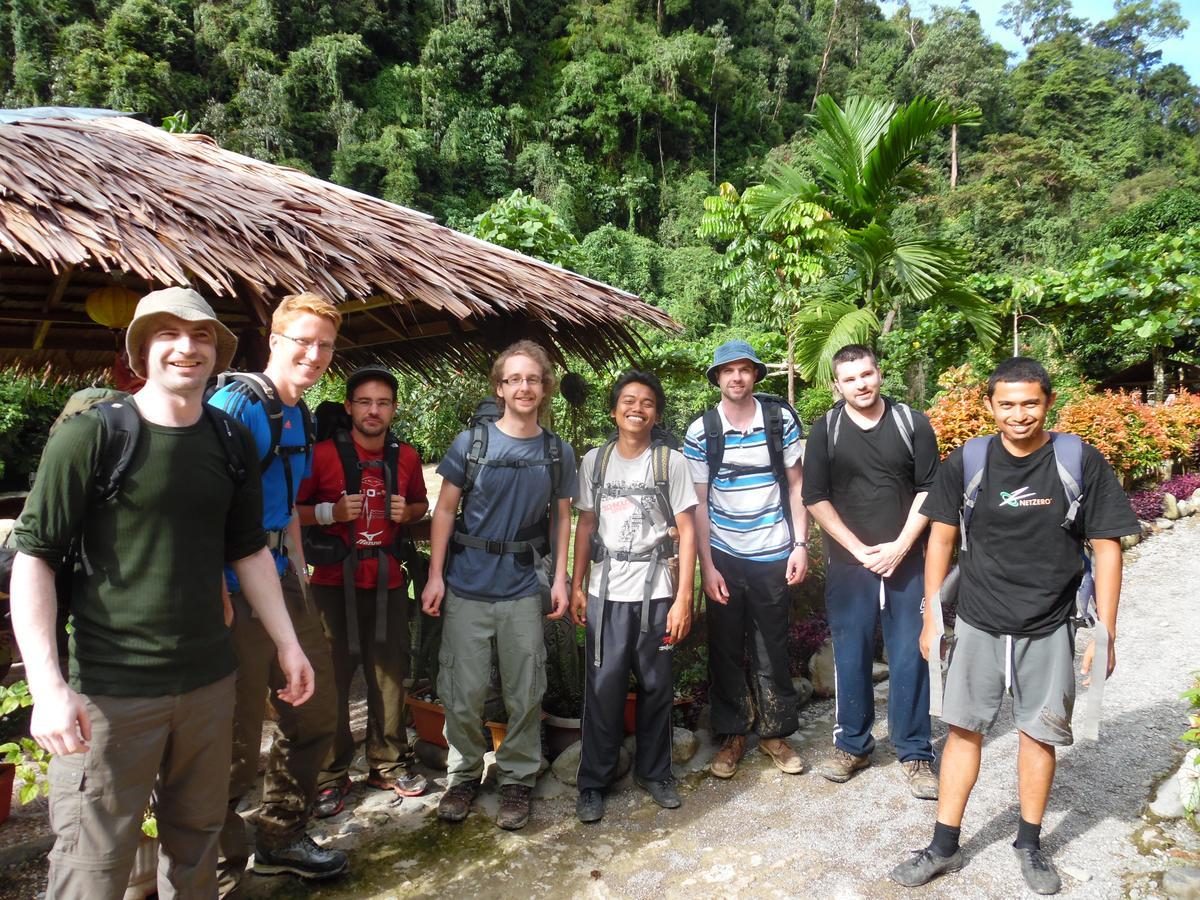 Landbow Green Villa Bukit Lawang Buitenkant foto